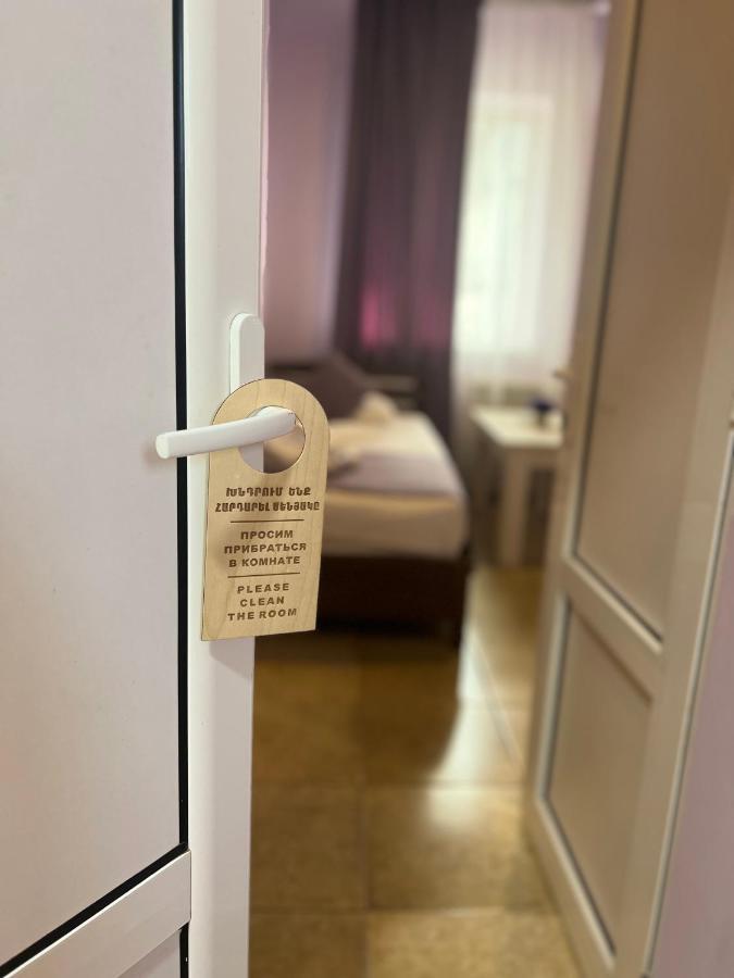 Marnar Hotel Yerevan Exterior photo